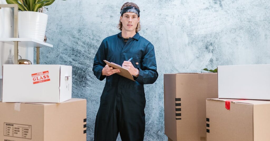 دليل نقل اثاث مستعمل في الإمارات: كيف تنقل ممتلكاتك بأمان وبأقل تكلفة؟